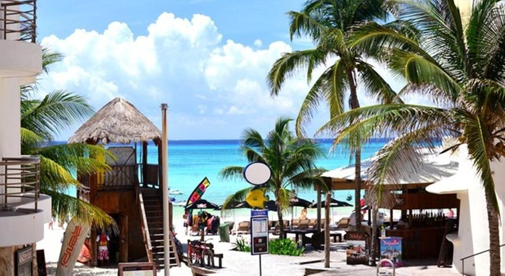 Ocean Front Corto Maltes 104 In Downtown Apartment Playa del Carmen