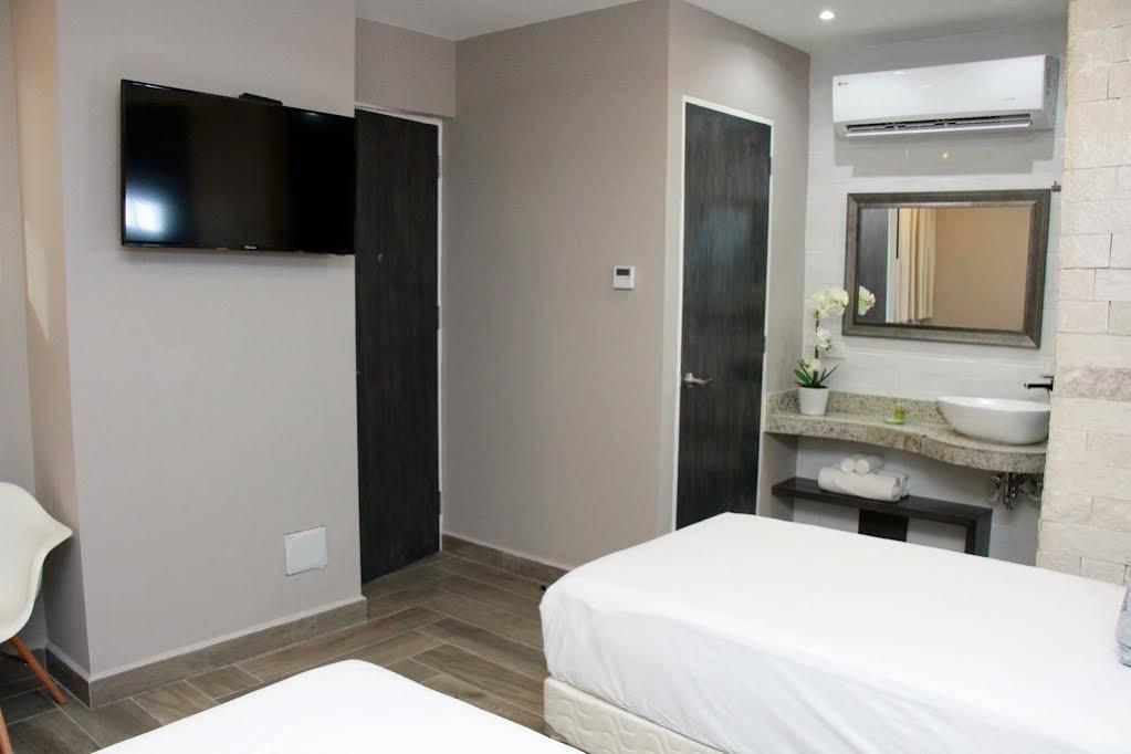 Hotel Illusion Xpress I Attraction Deluxe 4*