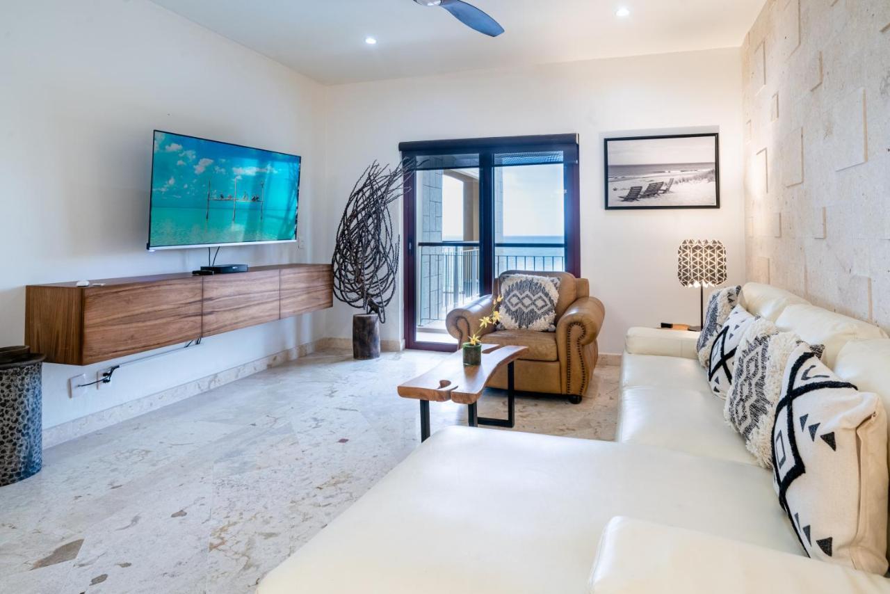 Surf 405 - Luxury Oceanview Beachfront 3 Bedroom With Gym - At El Faro Сasa de vacaciones