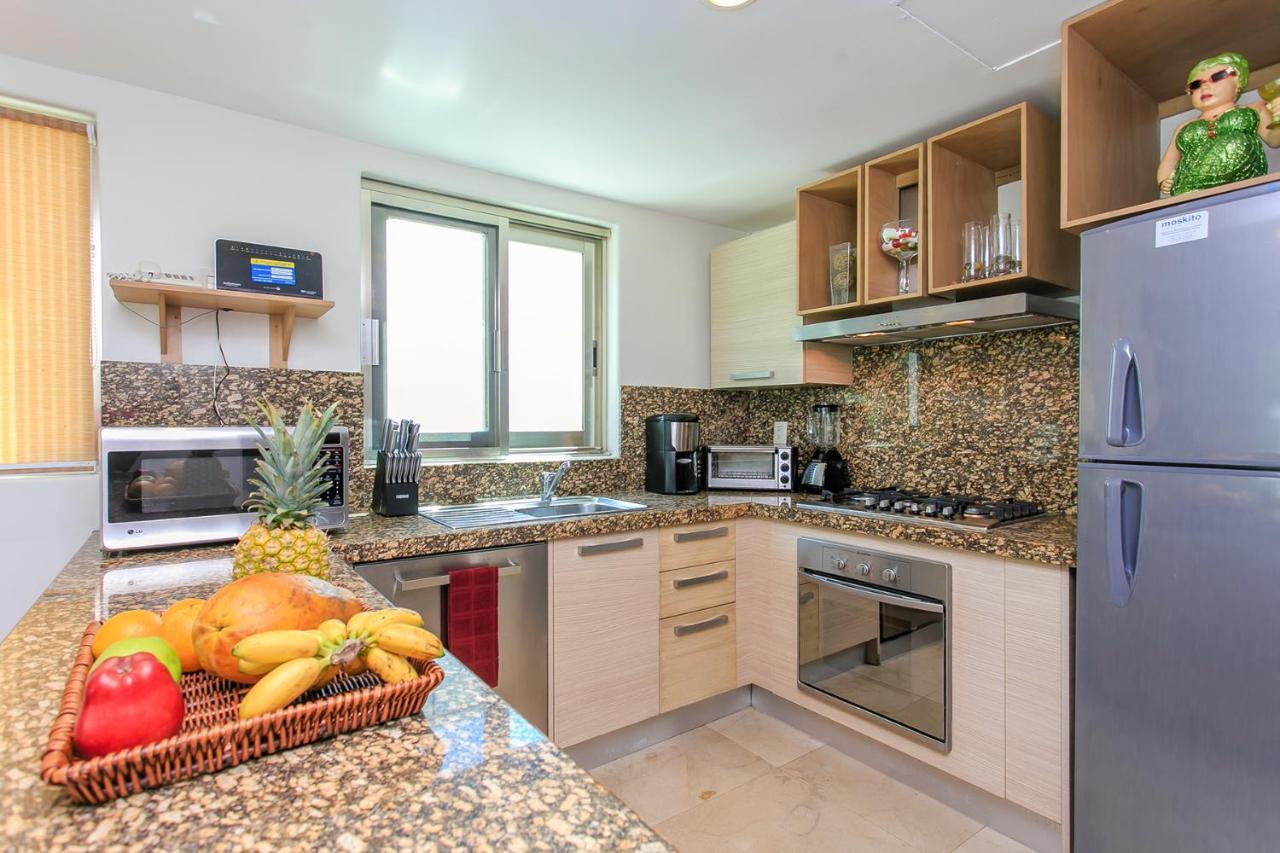 Apartment 3-level With A Private Balcony & Rooftop Lounge