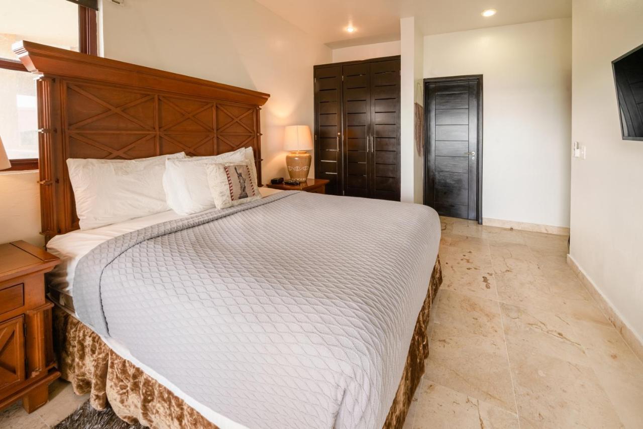 Surf 405 - Luxury Oceanview Beachfront 3 Bedroom With Gym - At El Faro *