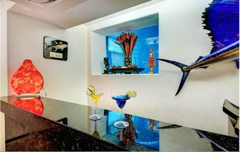 Amazing Hacienda For 14 Guests! Steps To The Beach! * Playa del Carmen
