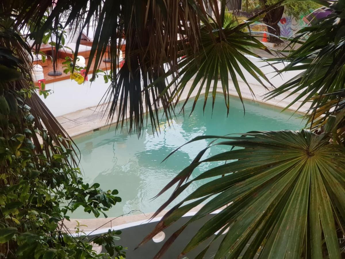 Tropical Hotel 2*