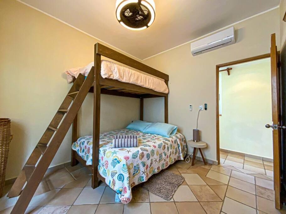 Playa Gem-a Unique Penthouse In Heart Of Downtown! Сasa de vacaciones *