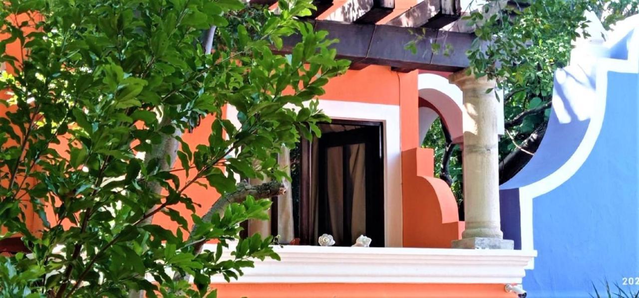 Casa De Flores Hotel
