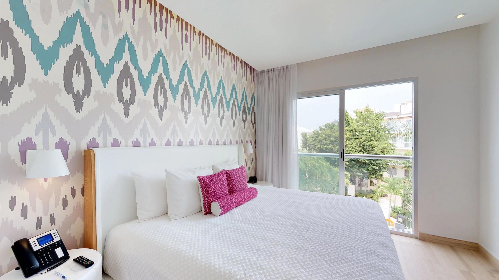 Hotel Residences At The Fives Playa del Carmen