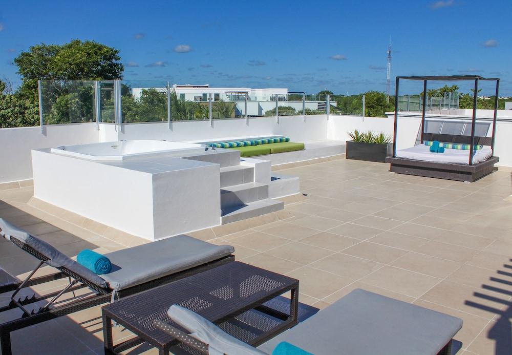 Residences At The Fives Hotel