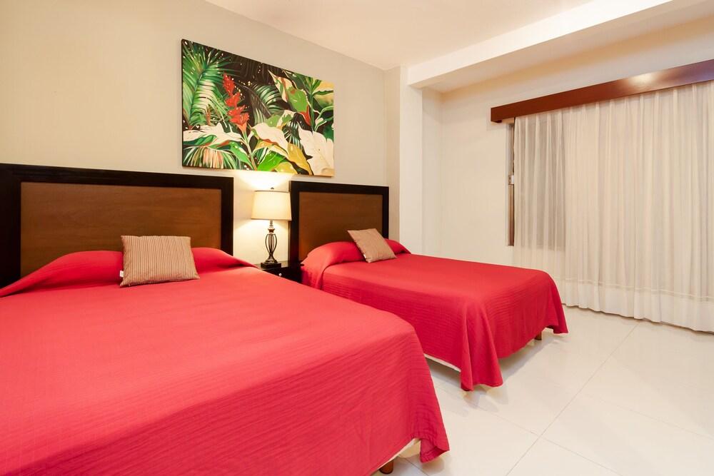 Encanto Riviera Aparthotel