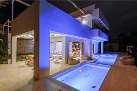 Unique In Playacar- Block From The Vakantiehuis *