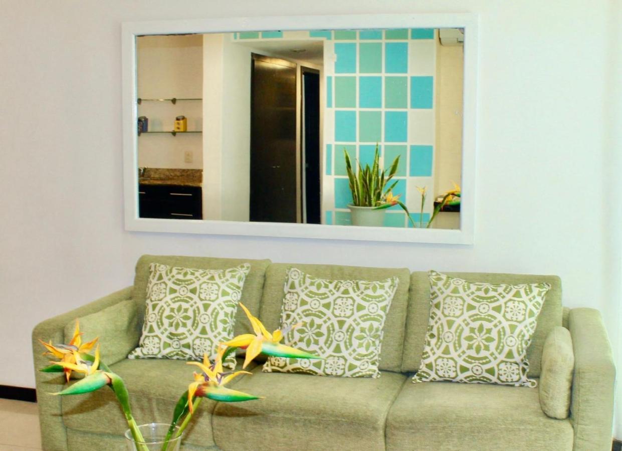 Centrally Located Apartment In Pdc Apartment *