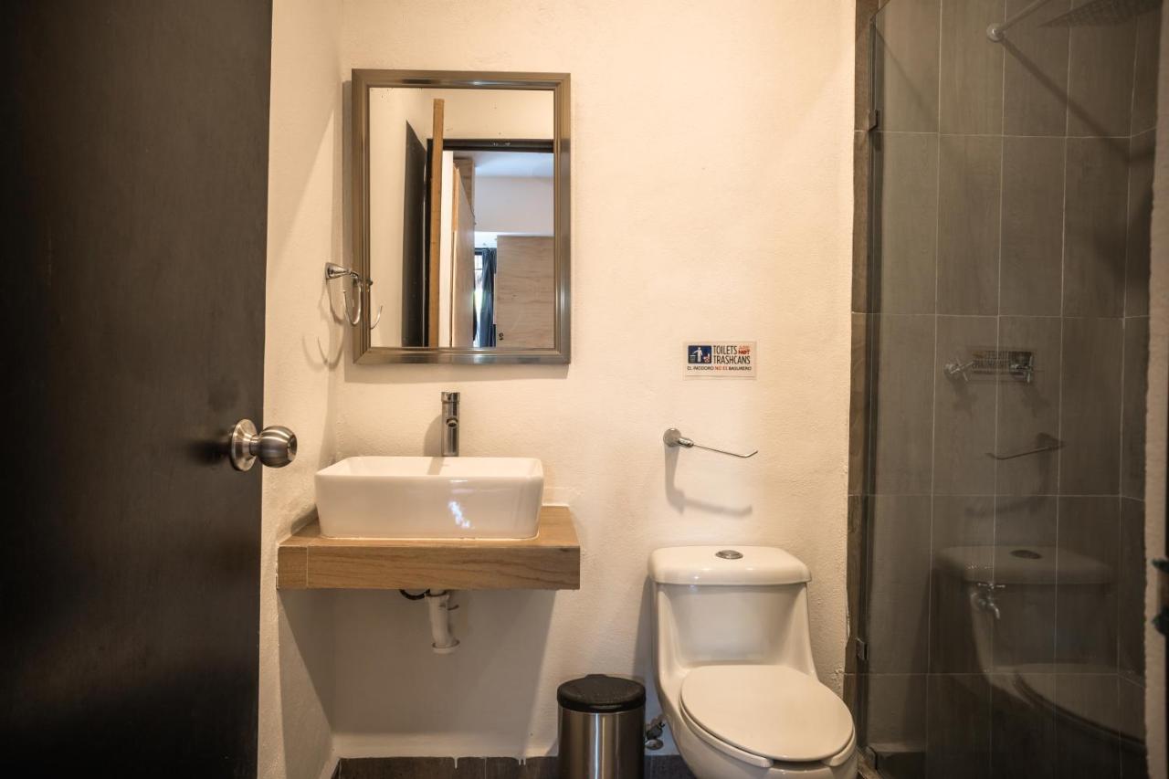 Maui Aparthotel 4*