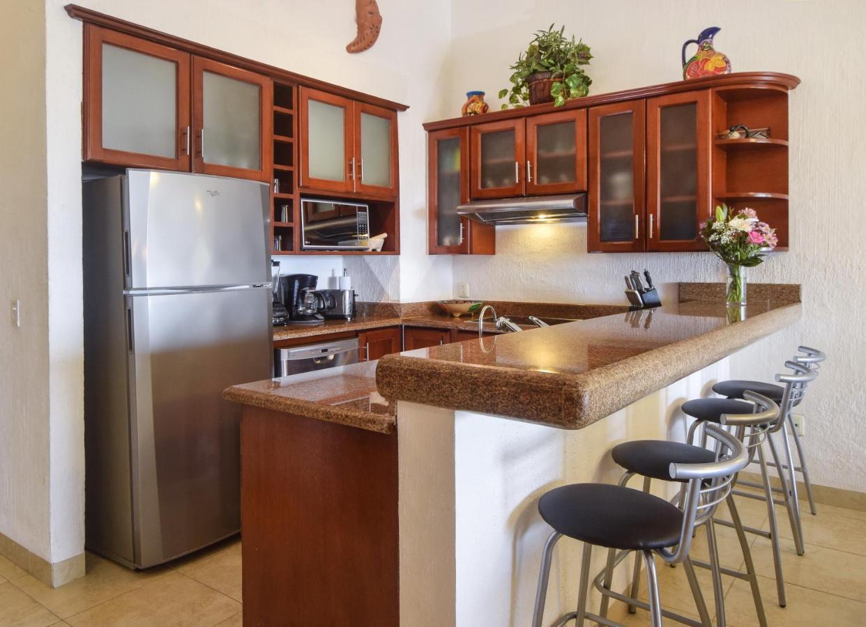 Perfect For Families Wonderful Refreshing Pool And Pool Bar Xh7122