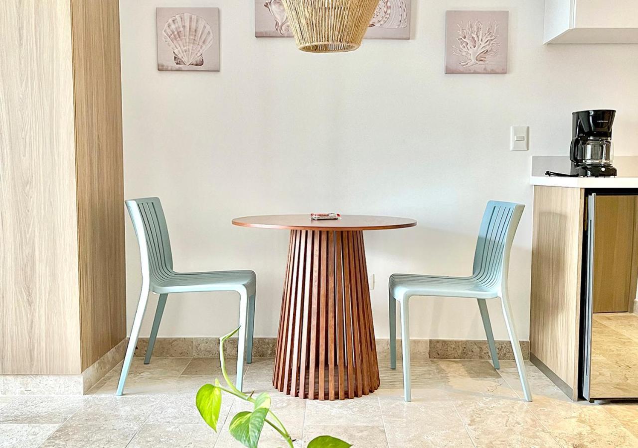 Delightful Luxury Studio In Downtown Heart P06 *