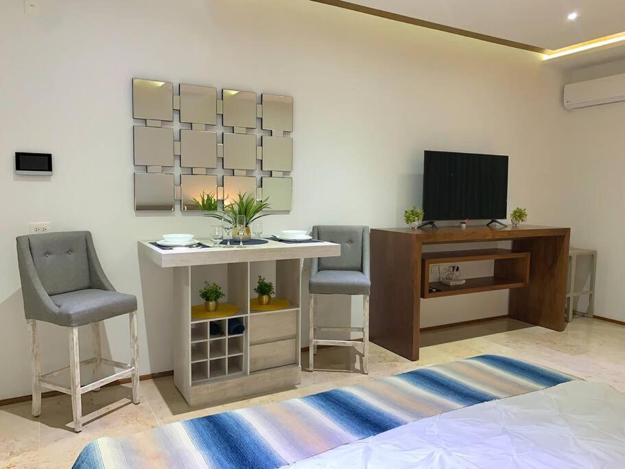 Luxury Menesse Studio By Liltown And 5th Avenue Apartment