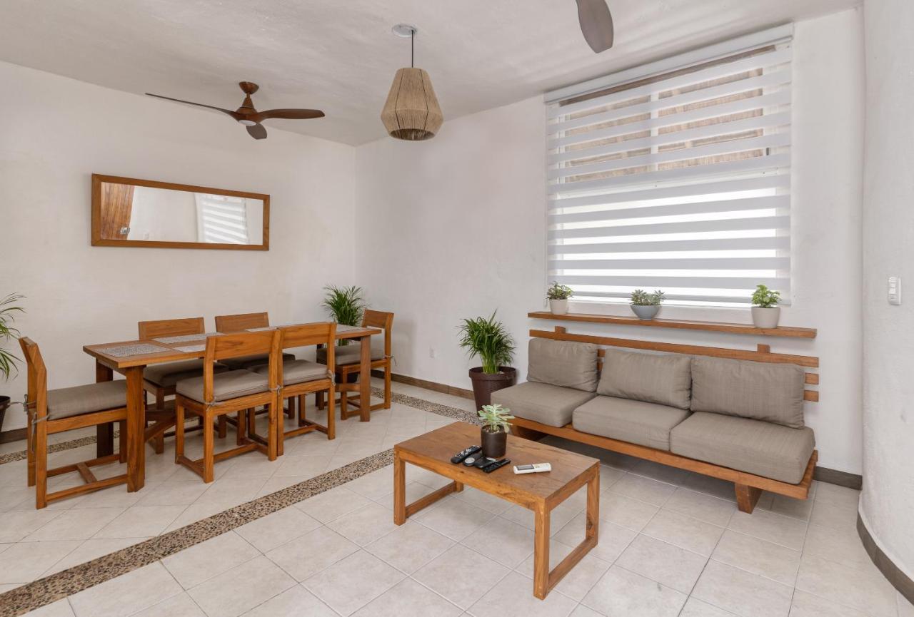 Simply Comfort Stylish Palmas With Pool Apartment