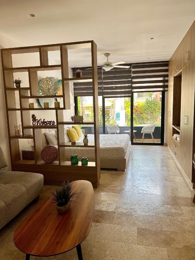 Beautiful 10 Meters From The Fifth Av Apartment