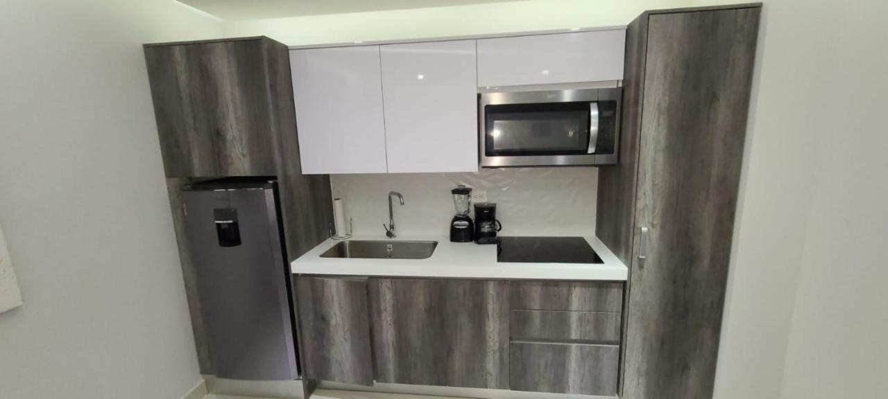 5th Avenue Aparment *