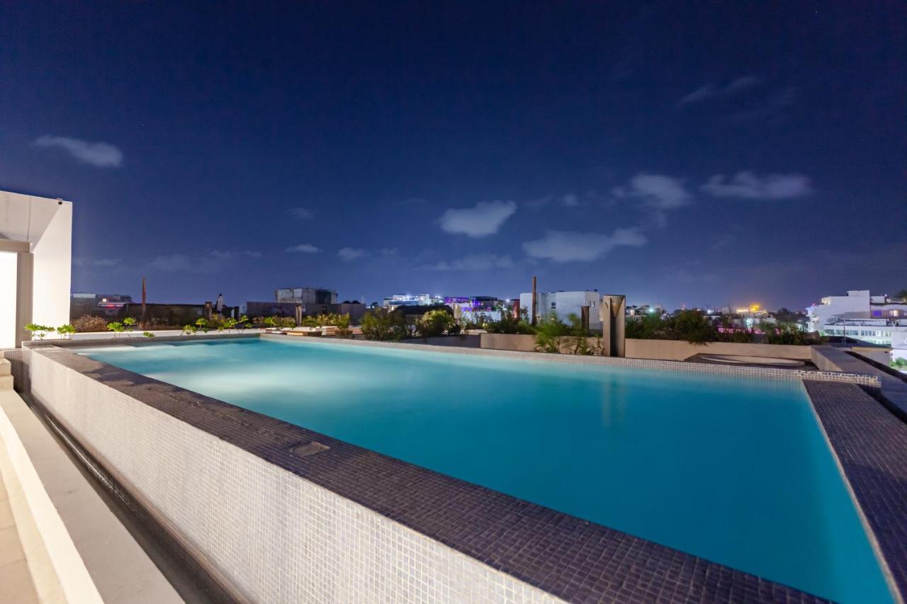 Infinito Condos Apartment