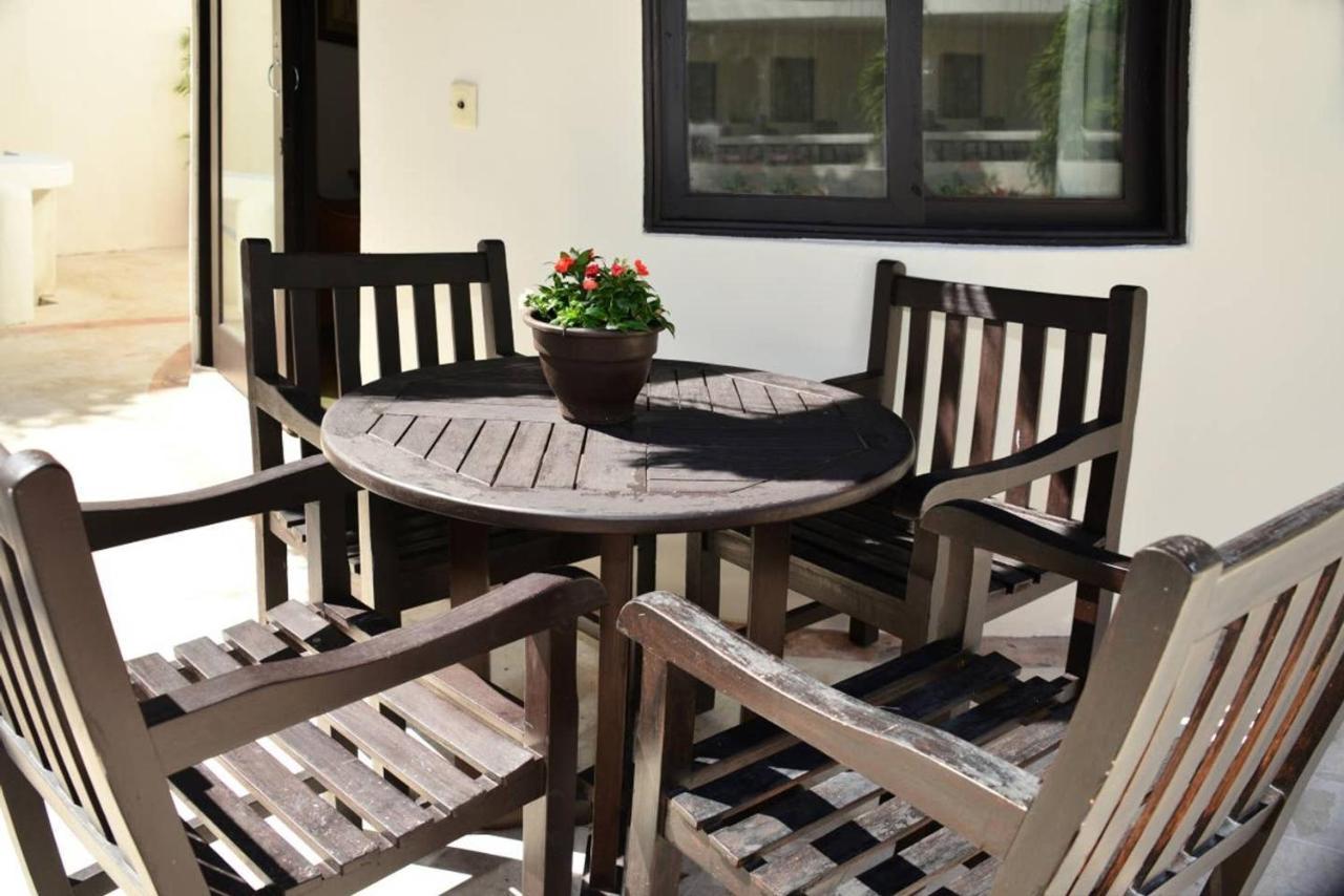 Apartment Blue Palms Suites, Pool Onsite, Steps To The & 5th Ave *