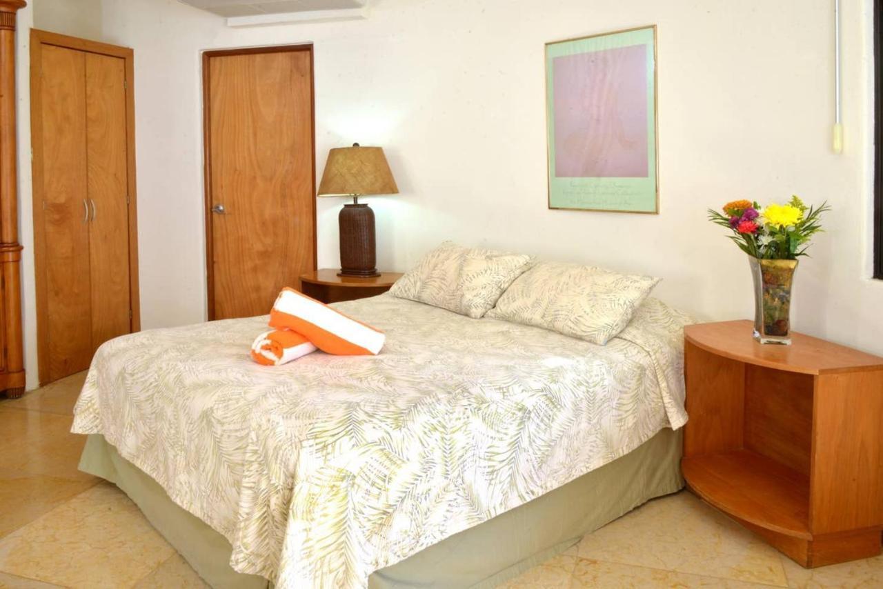 Apartment Blue Palms Suites, Pool Onsite, Steps To The & 5th Ave *
