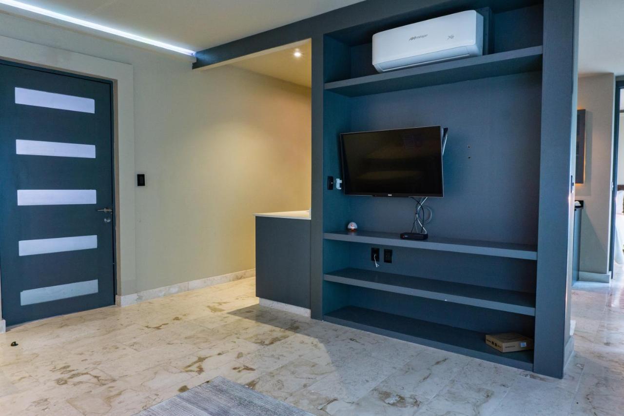 Apartment Lotus 2 One Block To Mamitas Club Playa del Carmen