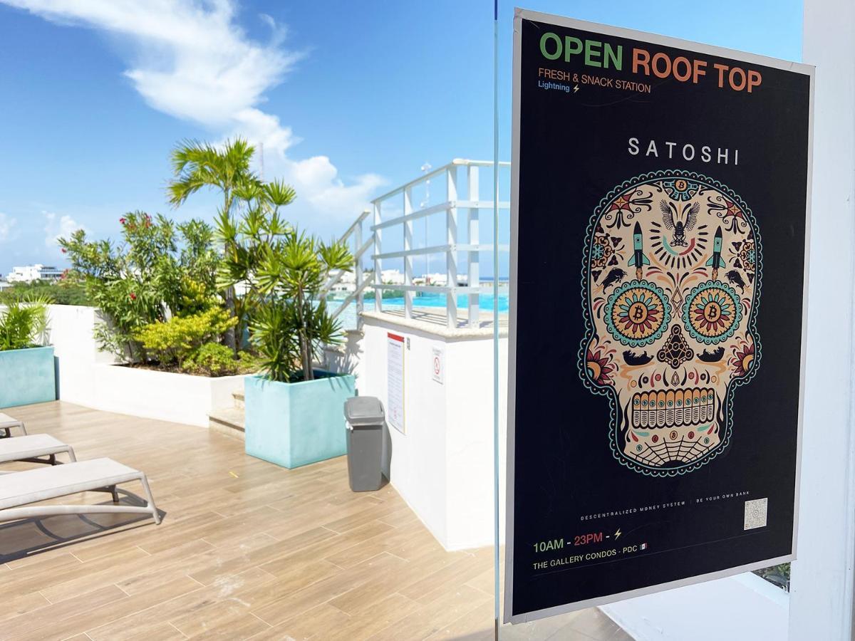 W/rooftop Pool Only 2 Mins From The Apartment *