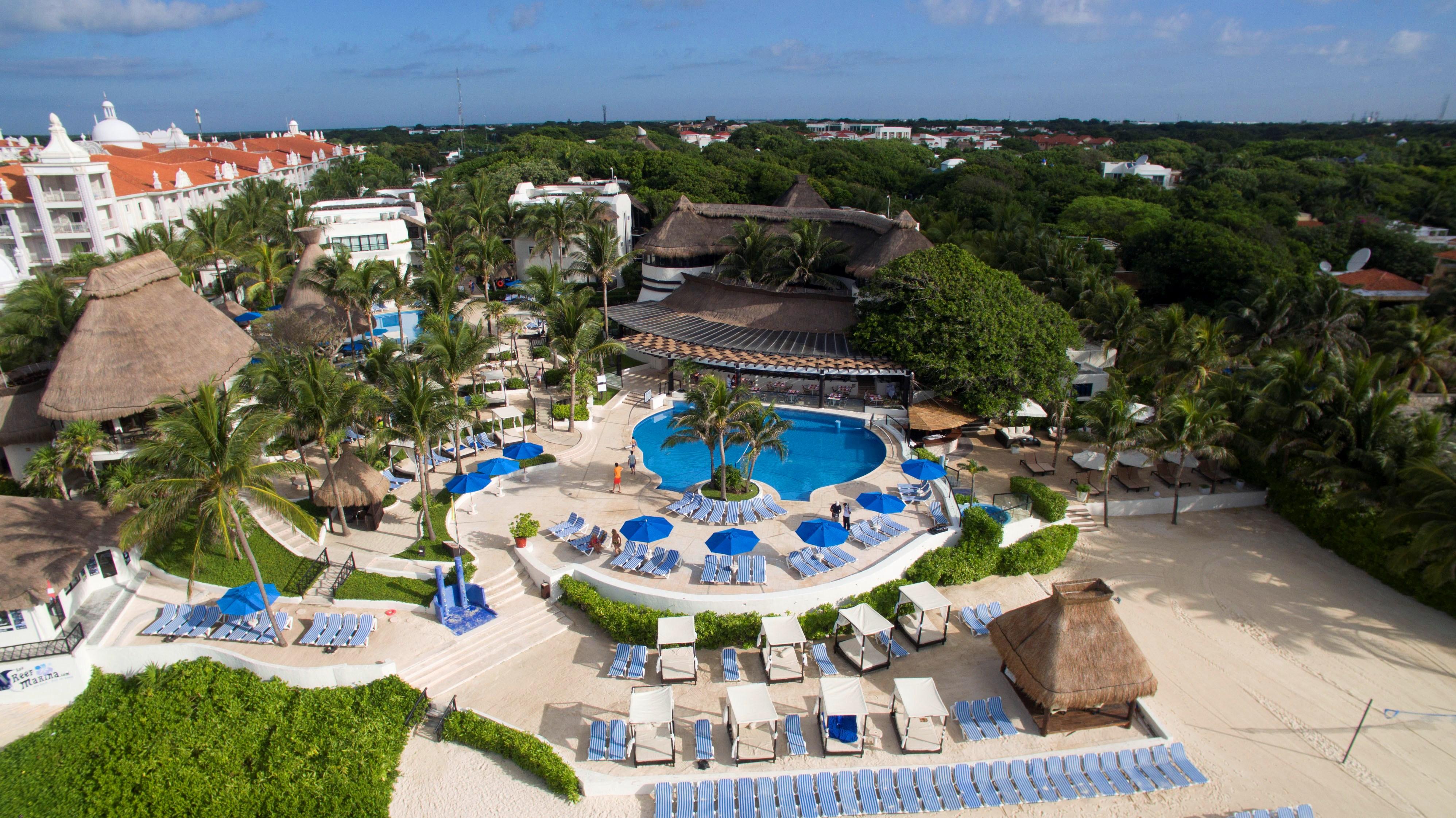 Resort The Reef Playacar &