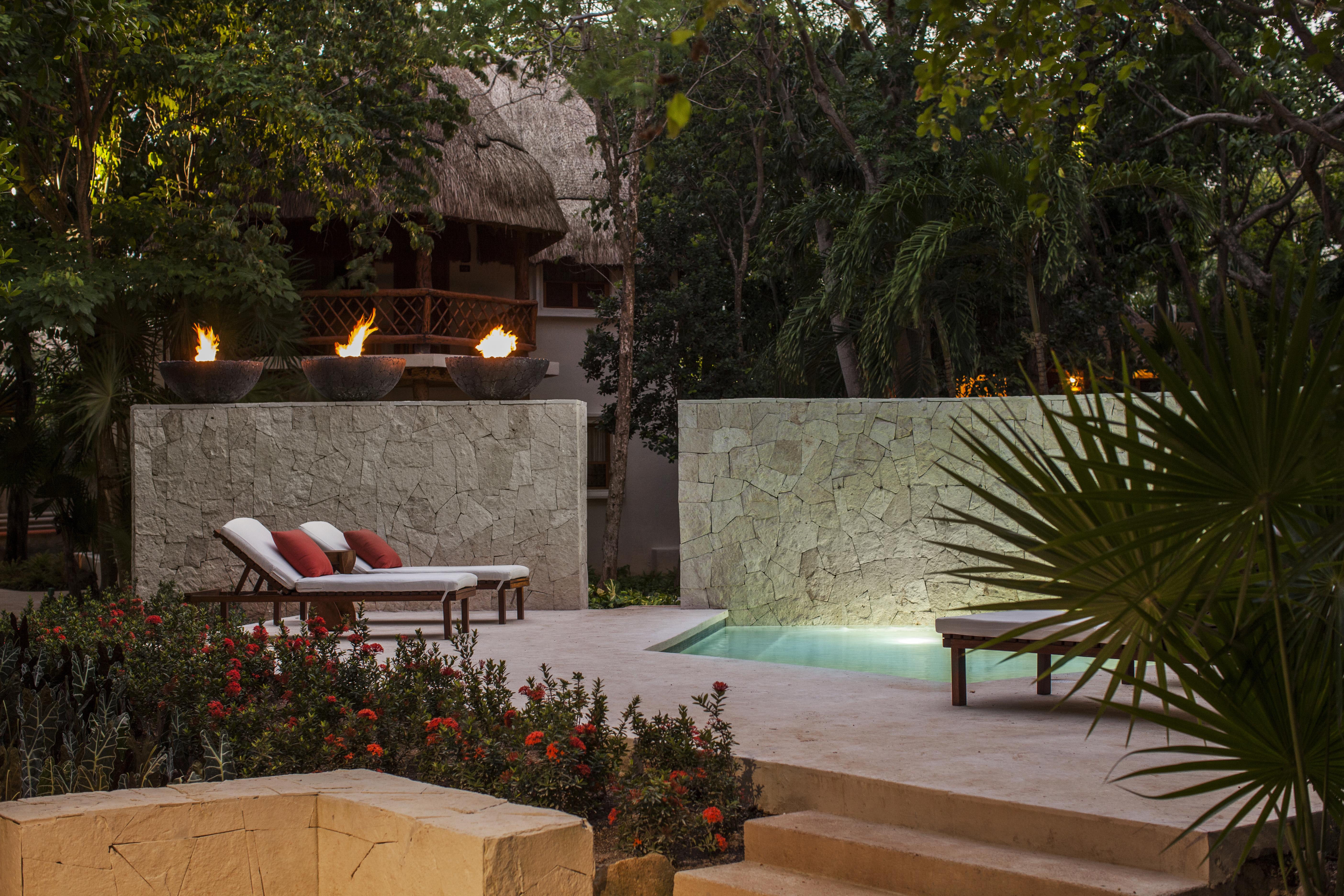 Mahekal Front & Playa del Carmen