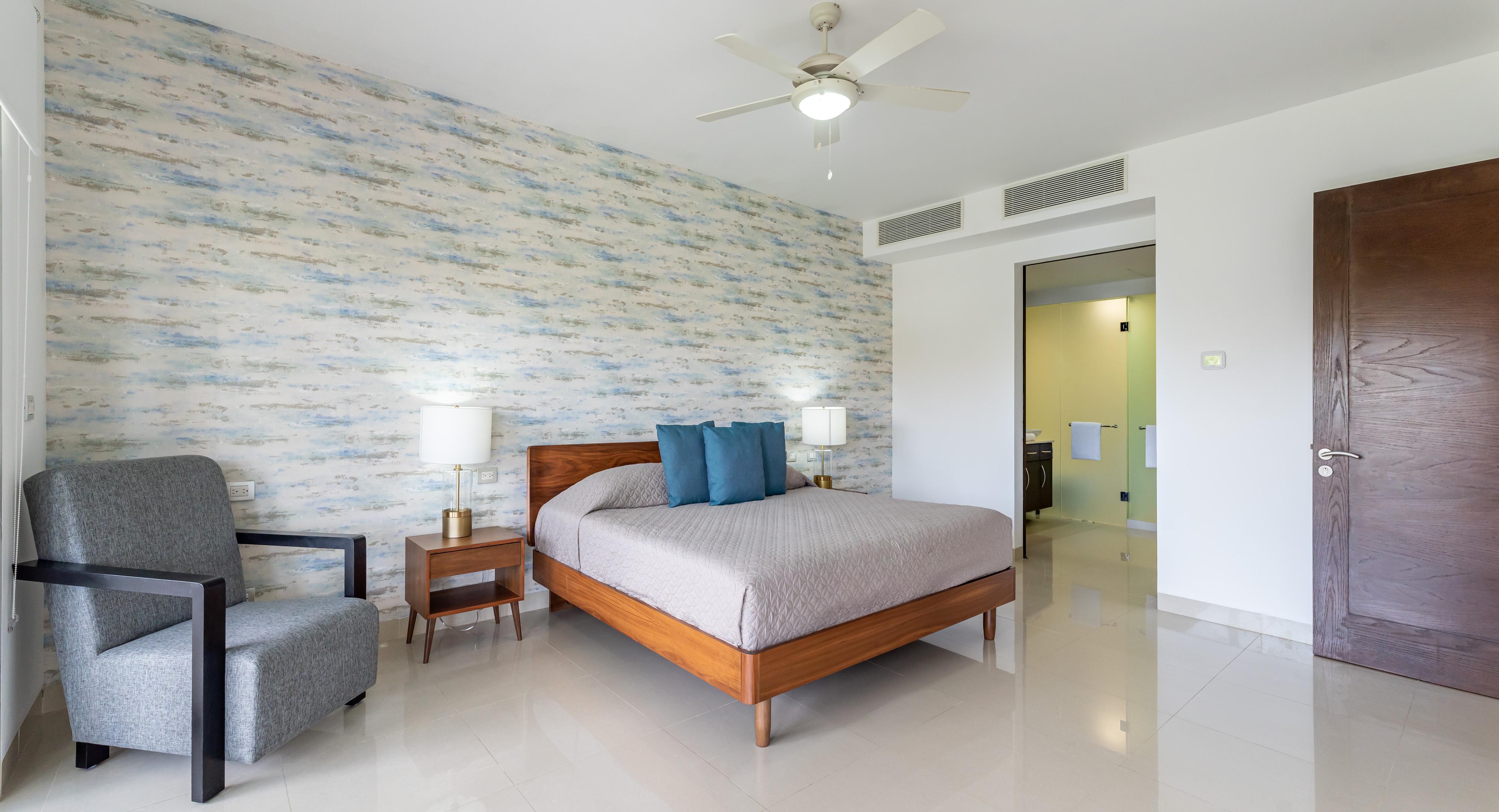 Mareazul Front Aparthotel 4*