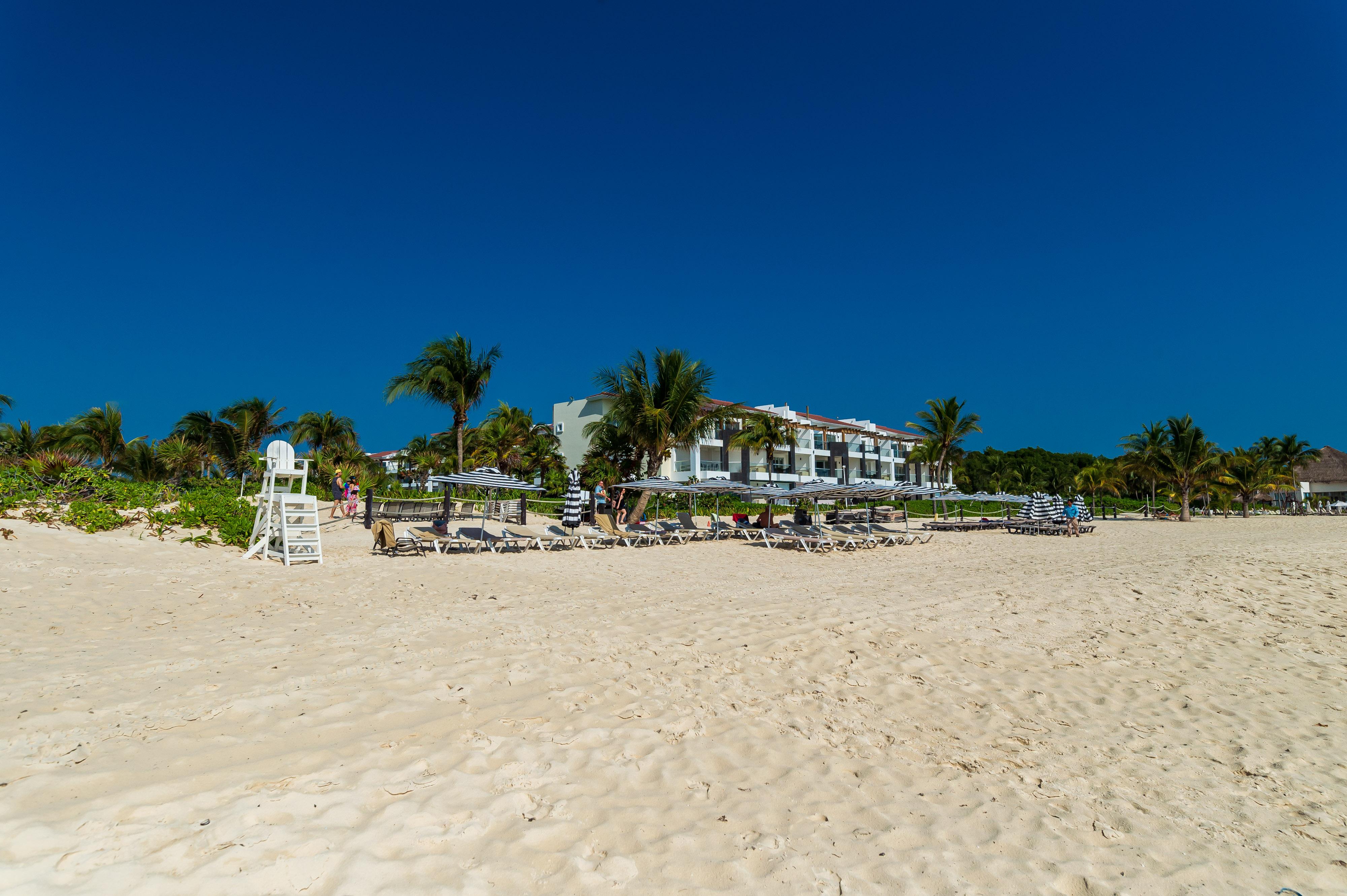 Mareazul Front 4*