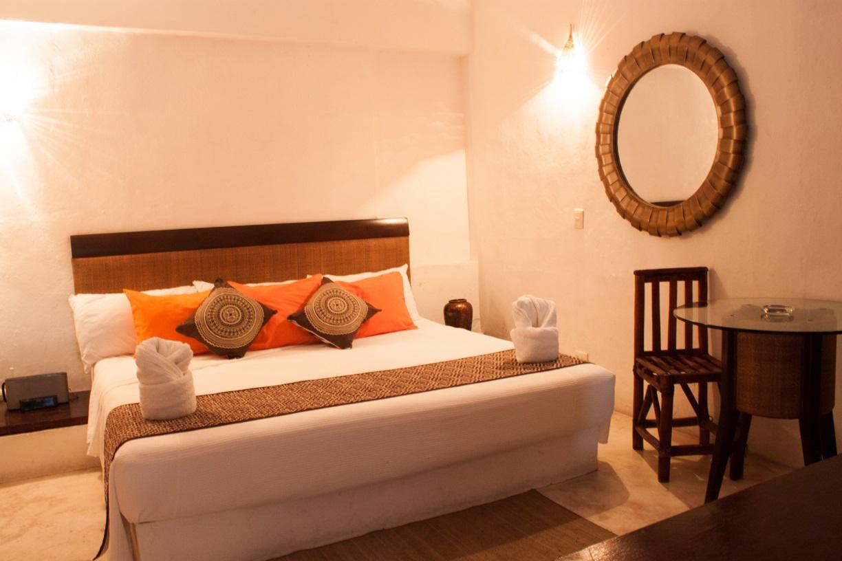 Siesta Fiesta Adults Only - 5th Avenue Hotel