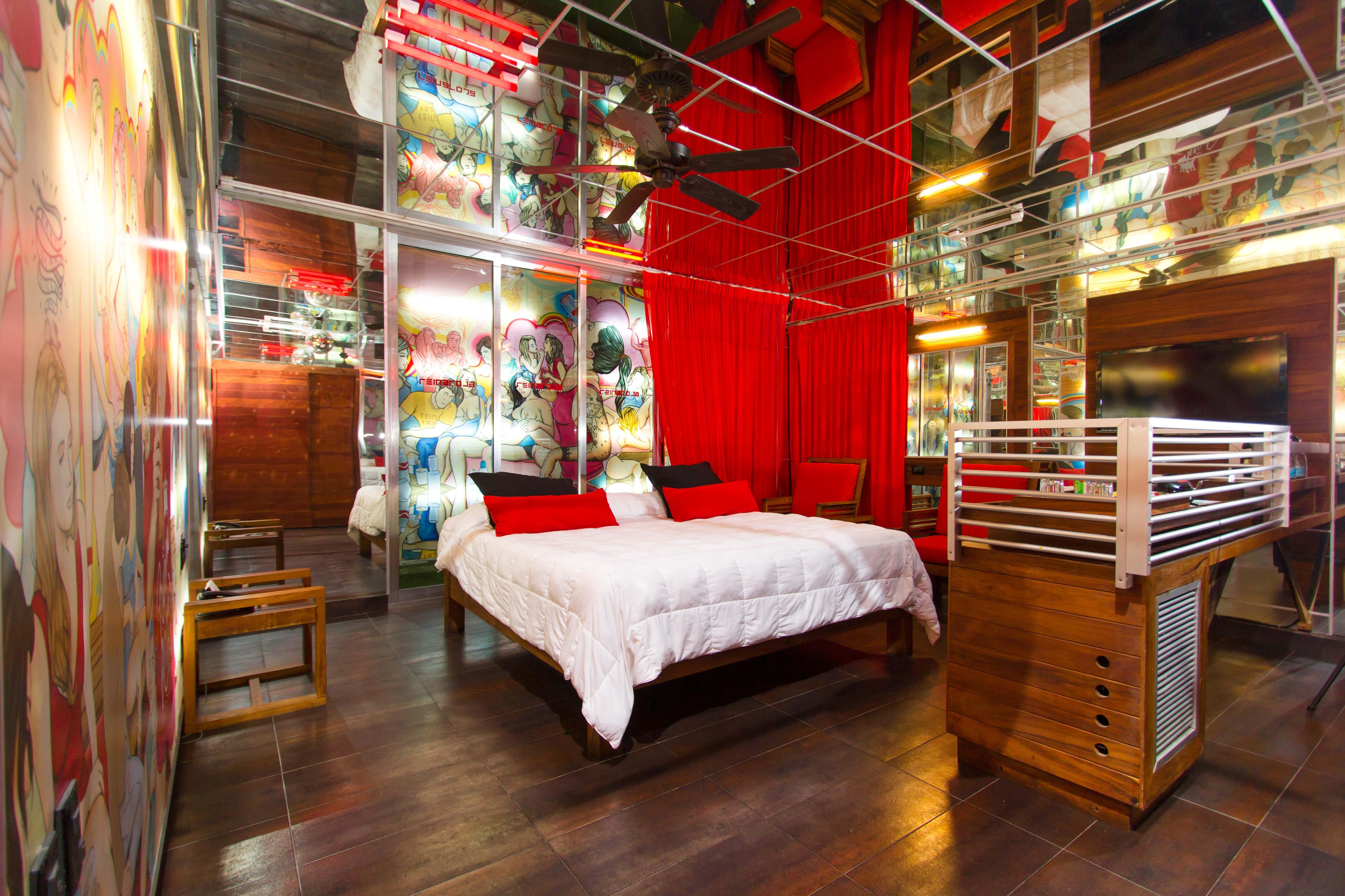 Hotel Reina Roja 4*