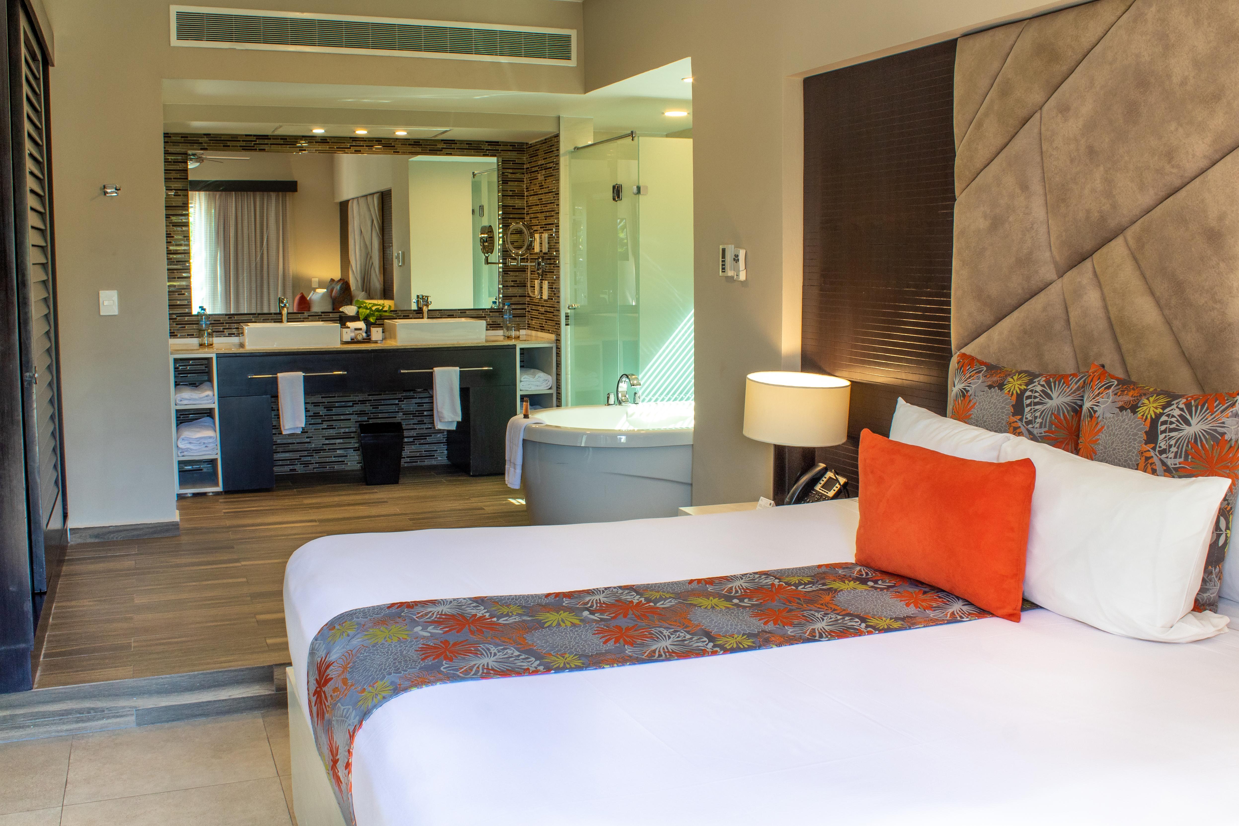 Residences At The Fives Hotel 5*