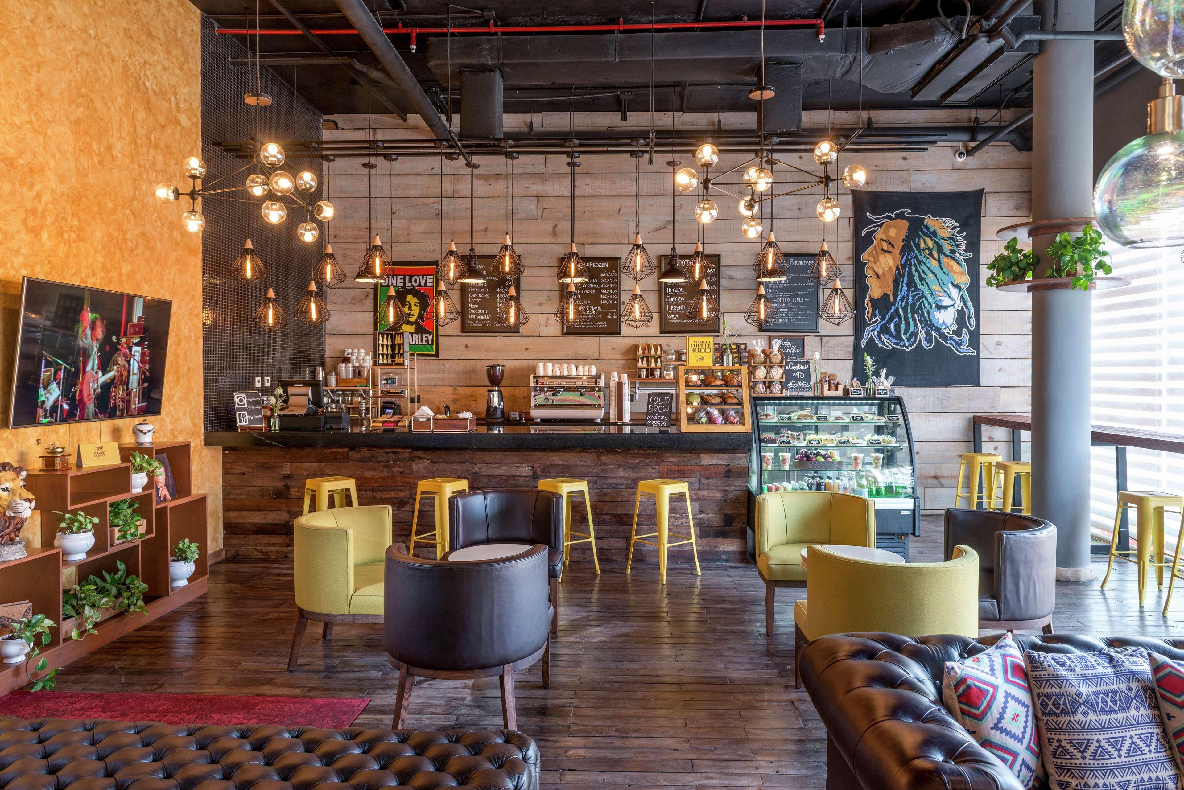 Hotel The Fives Downtown & Residences, Curio Collection By Hilton 4*