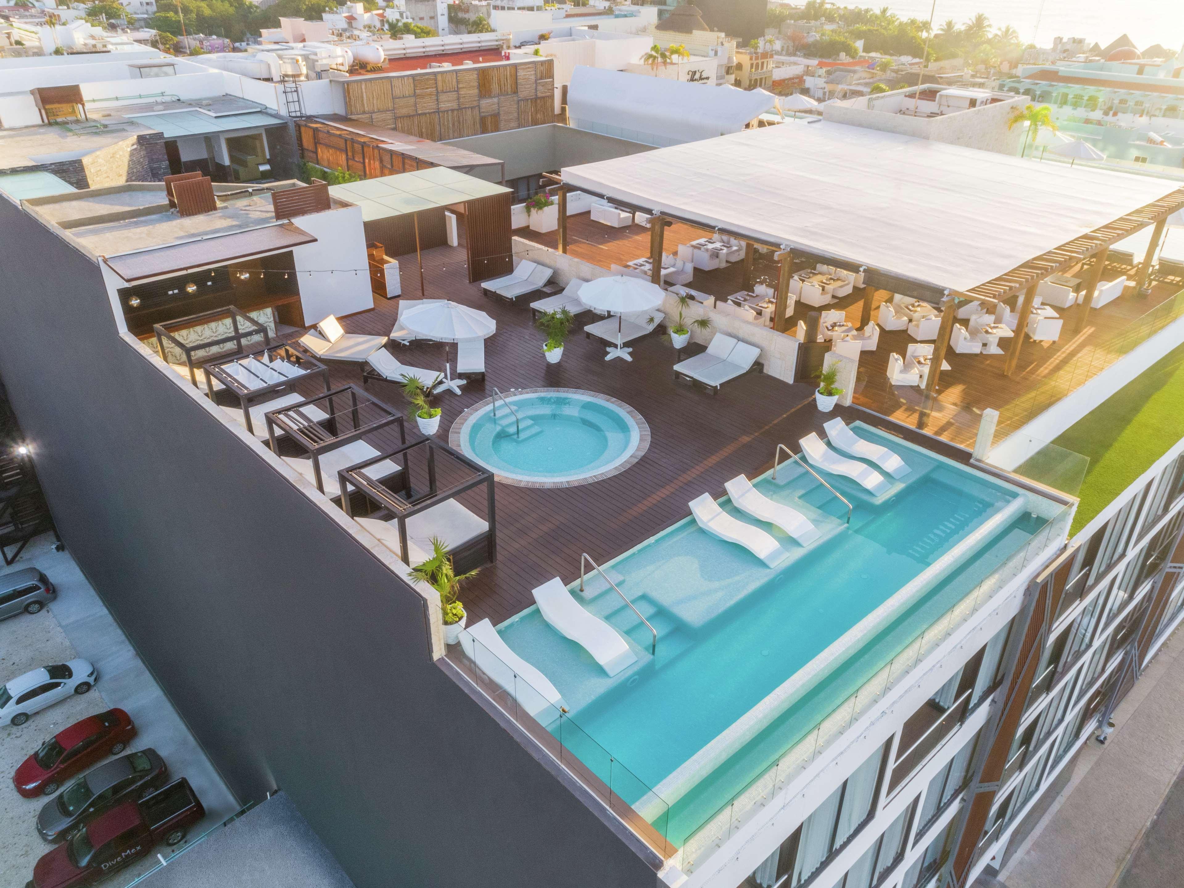 Hotel The Fives Downtown & Residences, Curio Collection By Hilton 4*