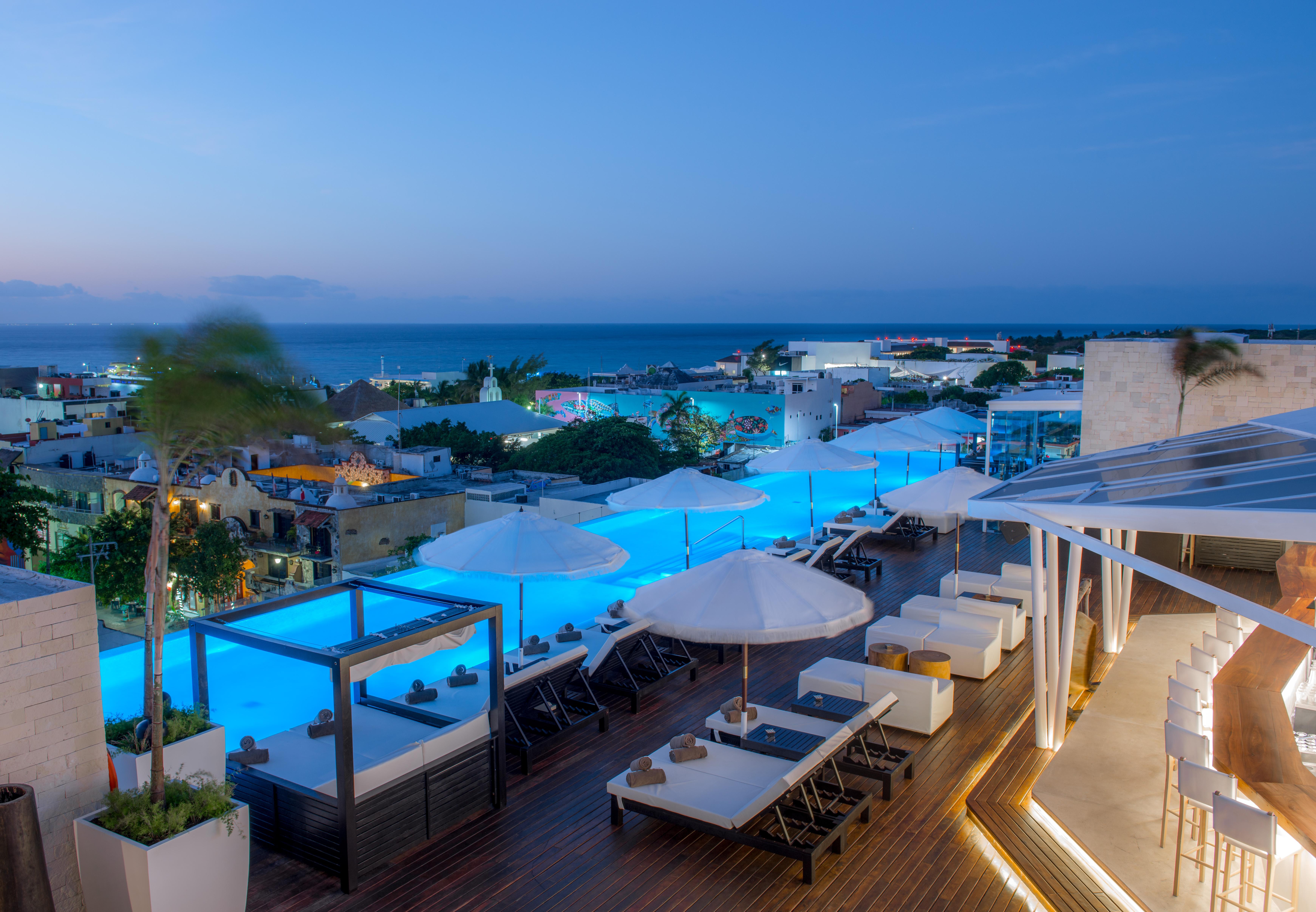 Hotel The Fives Downtown & Residences, Curio Collection By Hilton