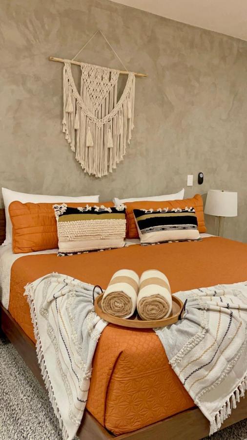 Urban Towers - Brand New Contemporary In Downtown Apartahotel *