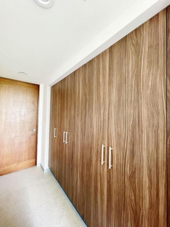 Urban Towers - Brand New Contemporary In Downtown Apartahotel *