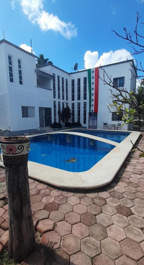 Claro De Luna Apartahotel 2*