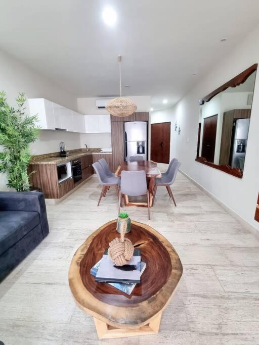 Gorgeus 1 Block 5ta - Beach 5 Min. Walking Apartment Playa del Carmen