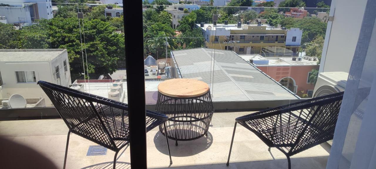 Menesse Mitdtown2 , Ave 25th Apartment