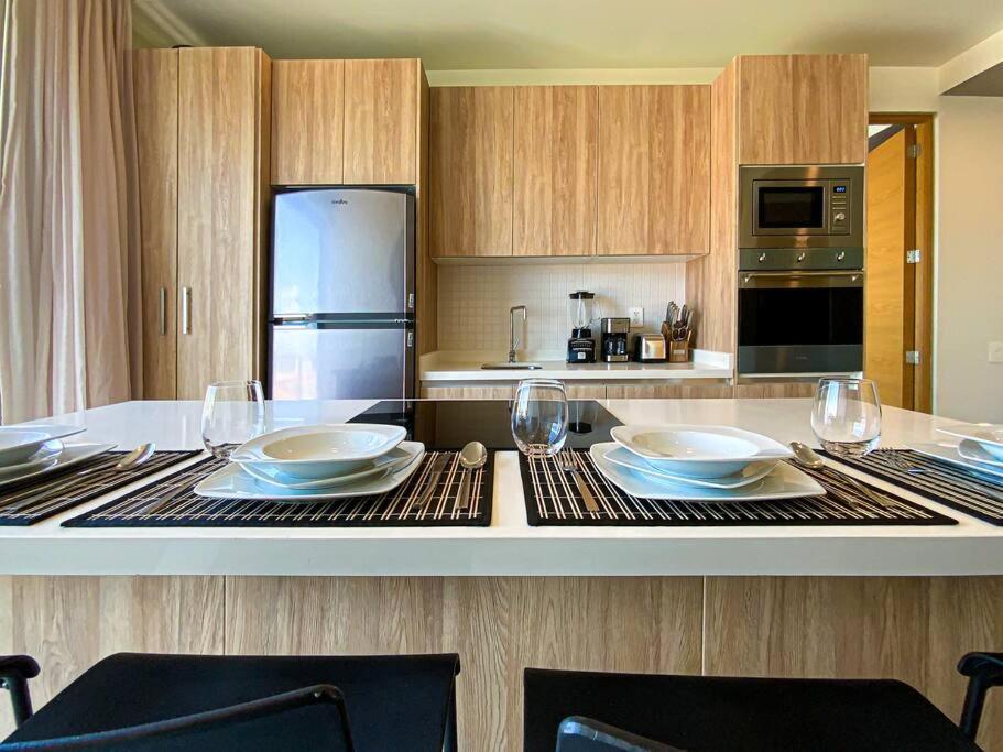 Apartment Beautiful + Luxury + Ocean View + Pool *