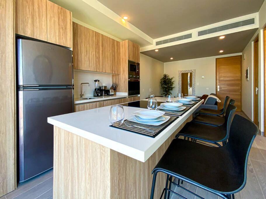 Beautiful + Luxury + Ocean View + Pool Apartment Playa del Carmen
