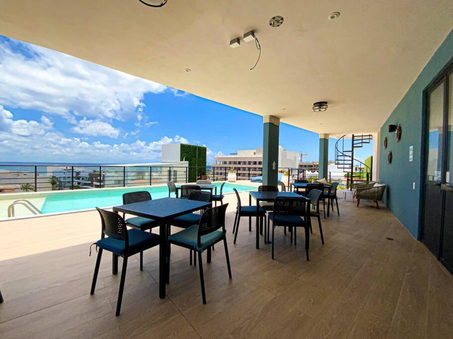 Beautiful + Luxury + Ocean View + Pool Apartment