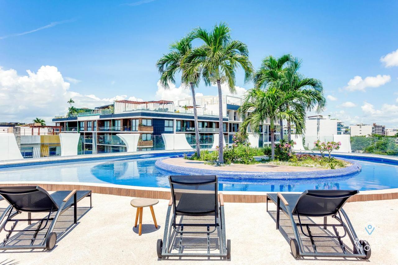 Incredible Oceanview Roof Lounge, Units 2 Blocks To Beach Appartement Playa del Carmen