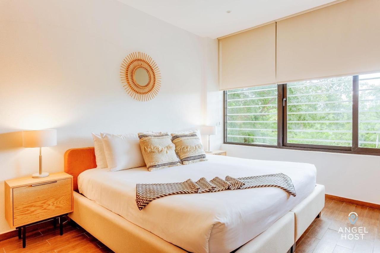 Incredible Oceanview Roof Lounge, Units 2 Blocks To Beach Appartement Playa del Carmen