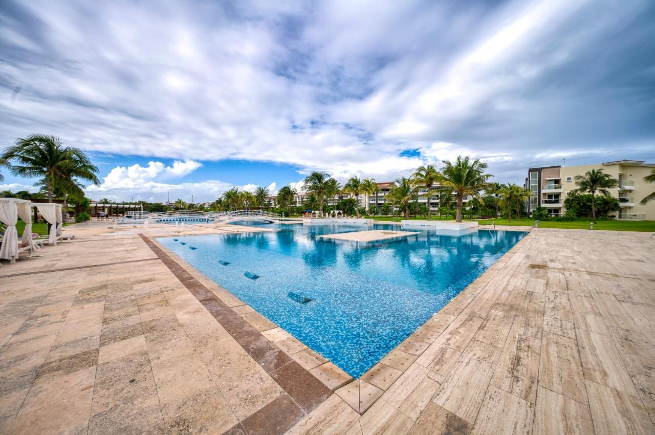 Stunning Ocean Front By Boutique *