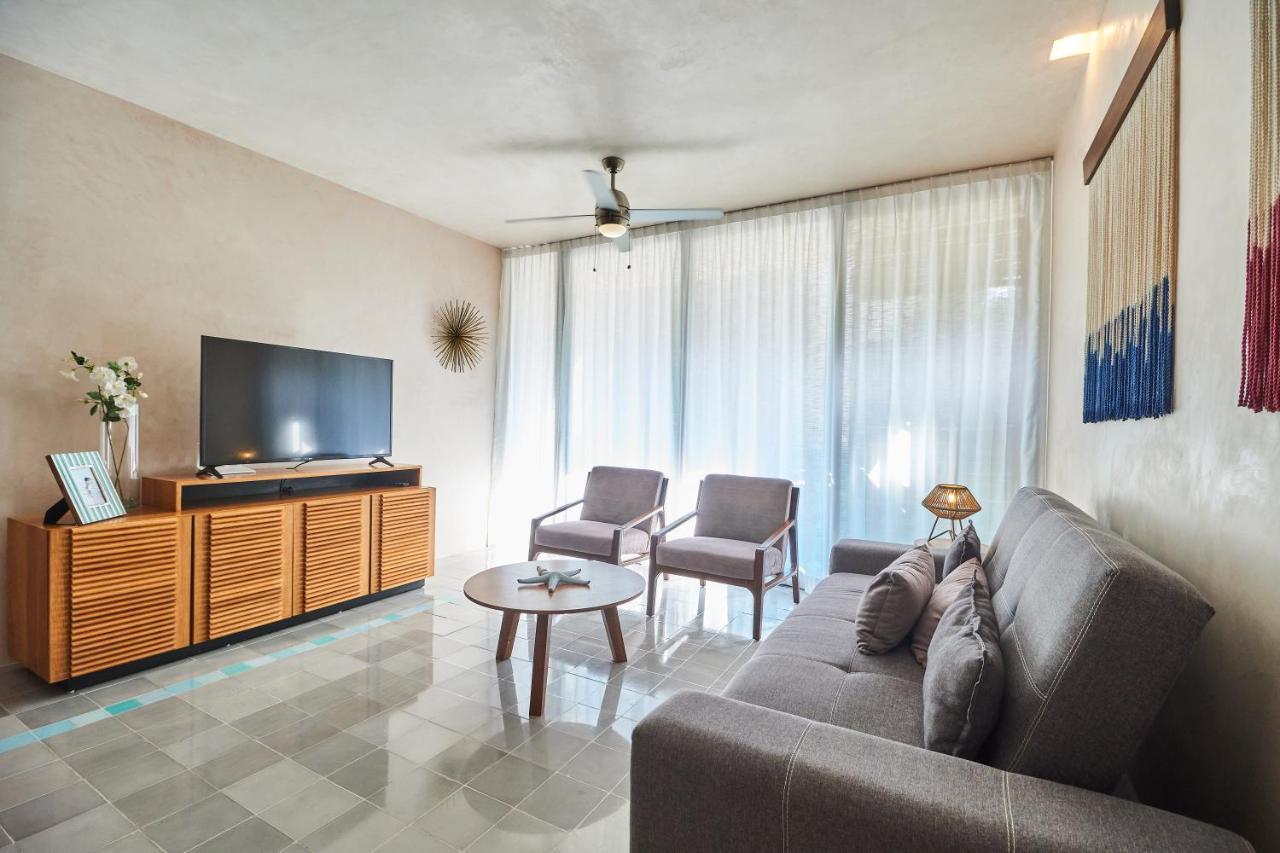 Apartment Stunning Two-level Infinity Swimming Pool & Rooftop Great Amenities *