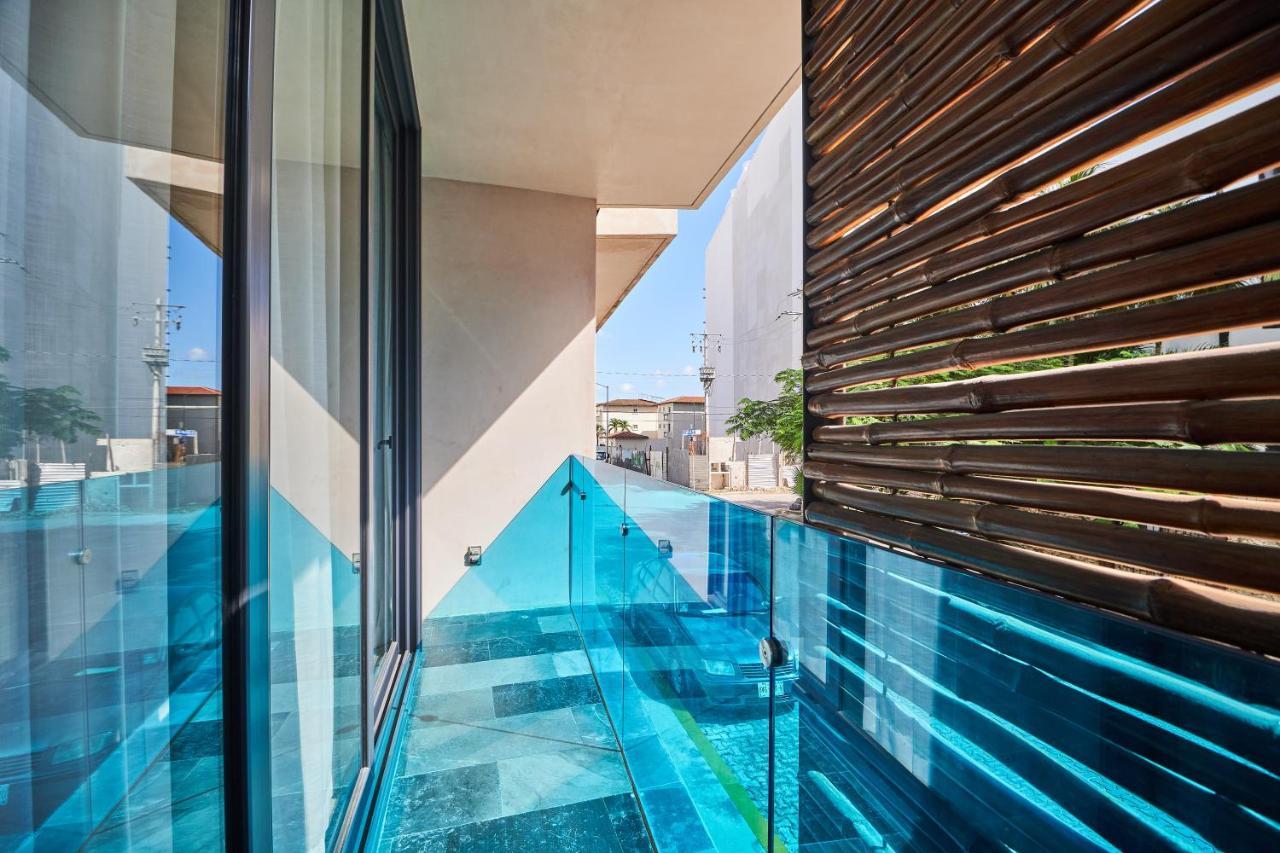 Stunning Two-level Infinity Swimming Pool & Rooftop Great Amenities Apartment Playa del Carmen