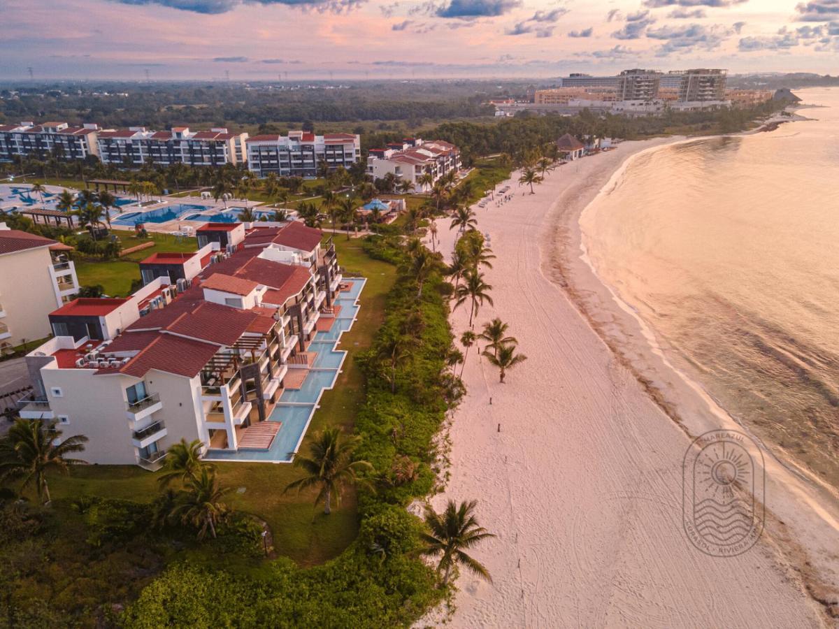 Stunning Ocean Front By Boutique Apartment *